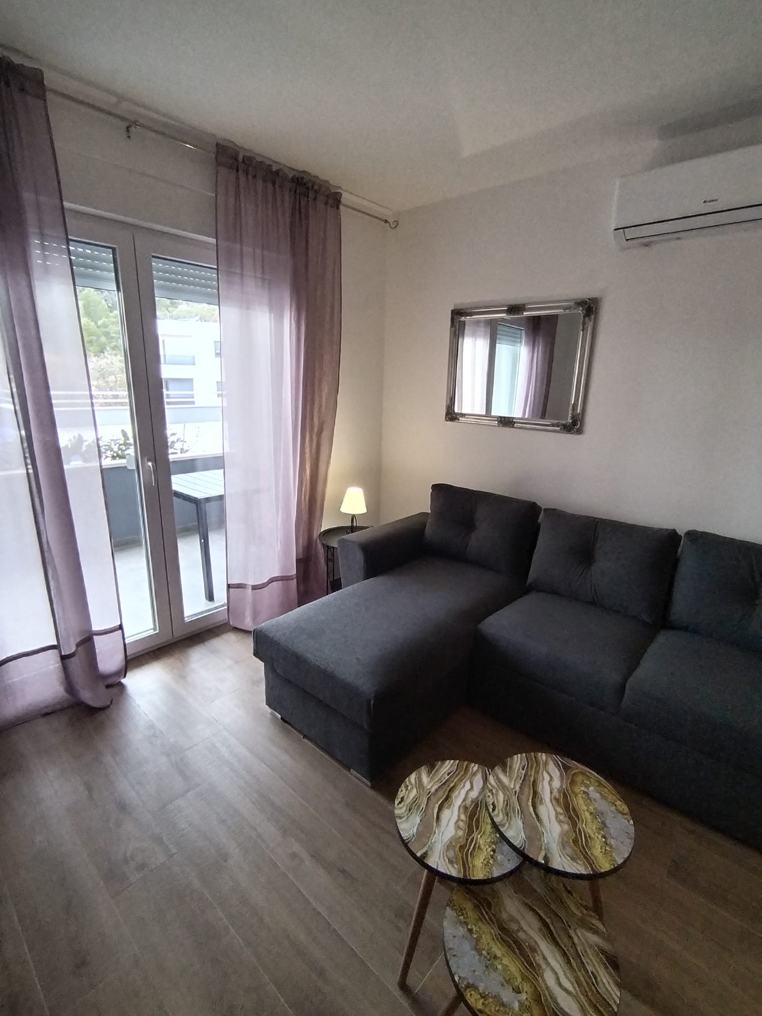 baska-voda_apartament-6-osobowy_salon-5