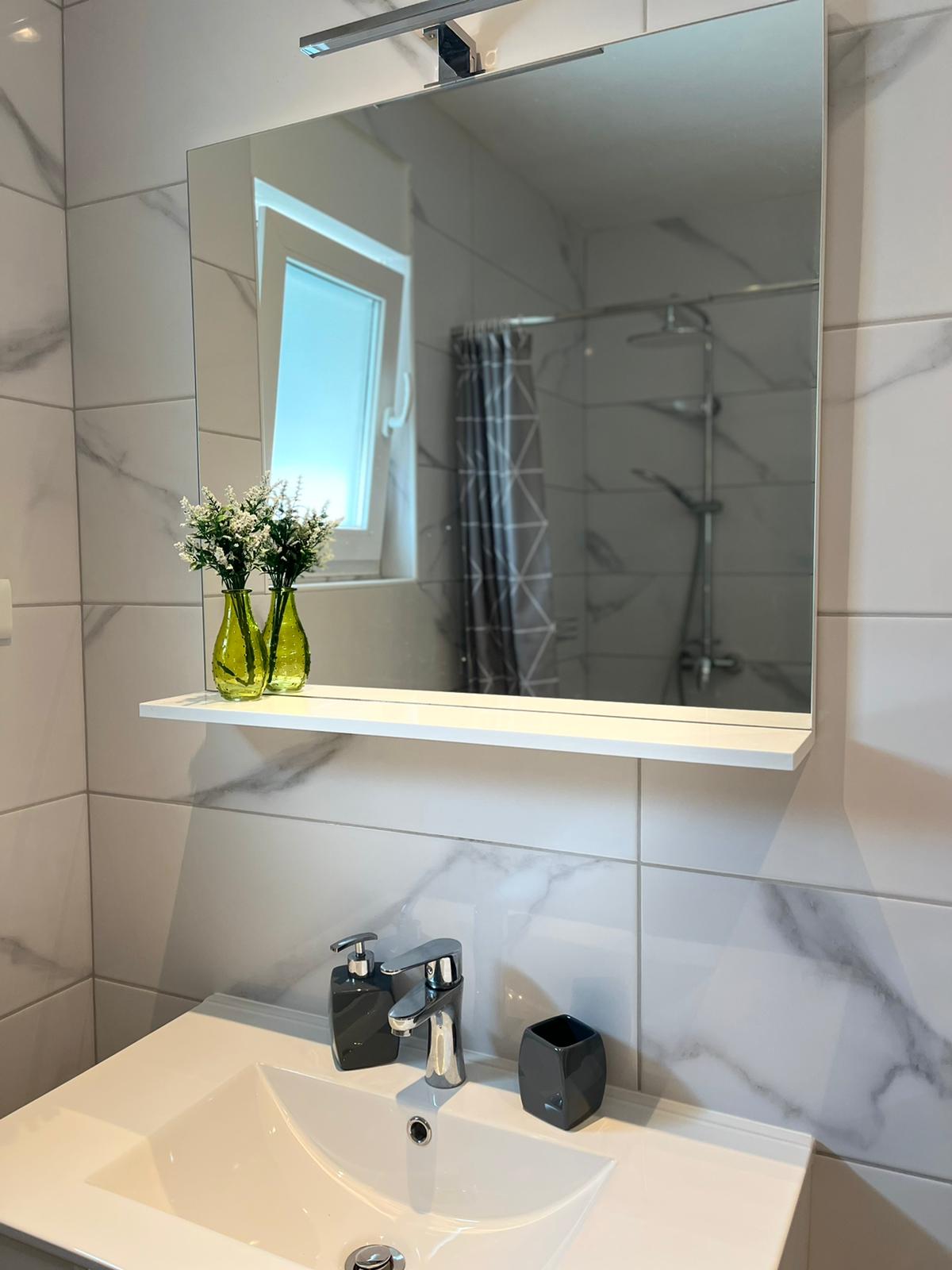 Baska Voda - Komfortowy apartament dla trzech osób z basenem (1)
