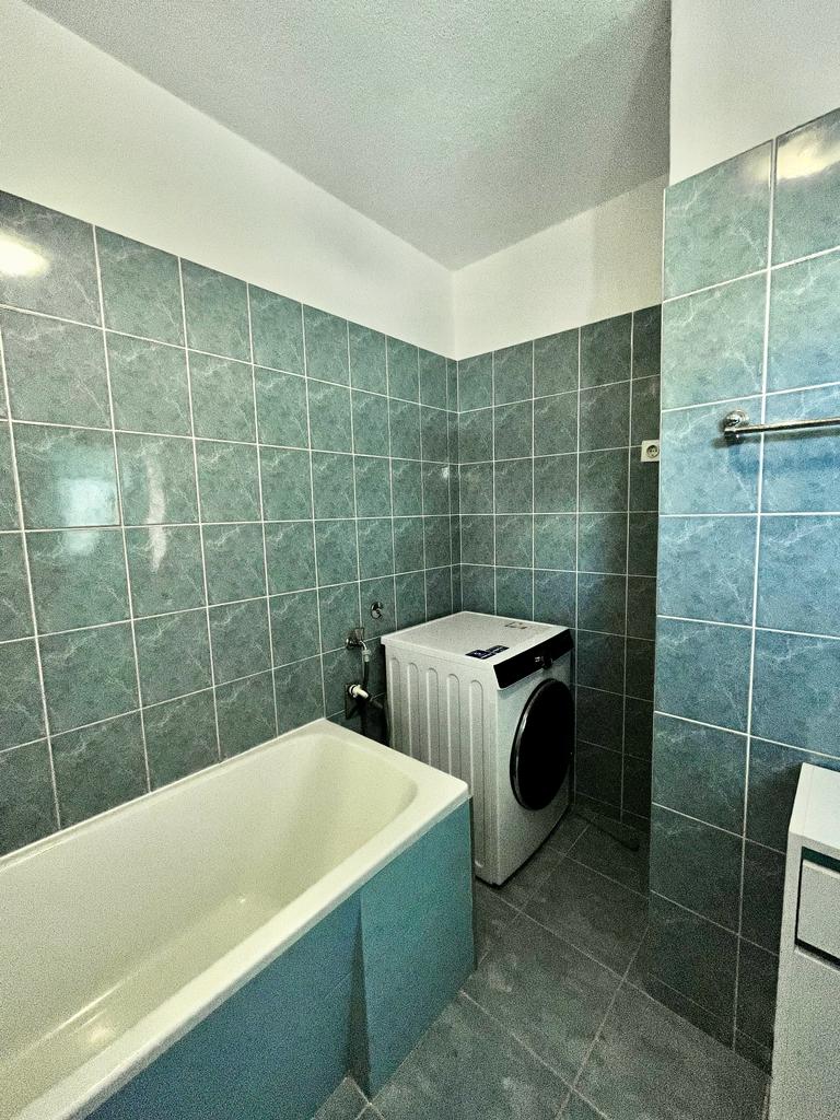 toilet with a washing maschine
