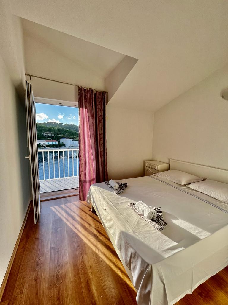 bedroom with a beautiful sea view