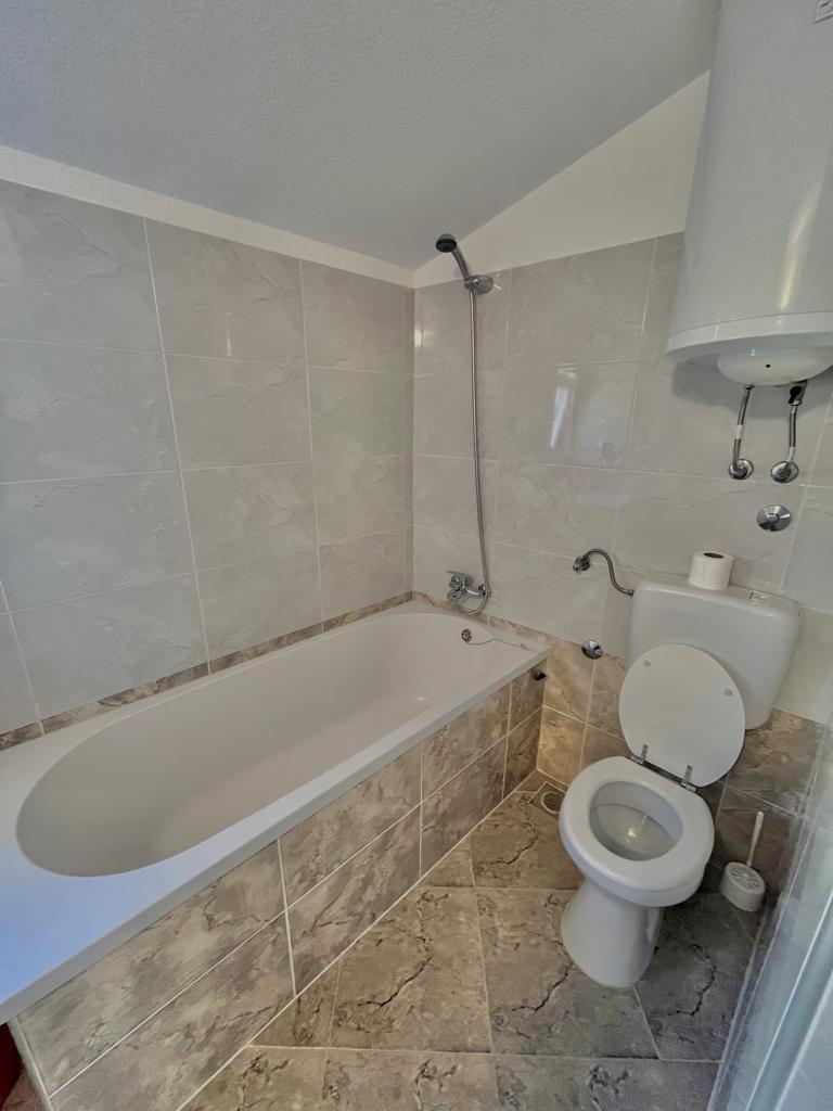 toilet with a washing maschine