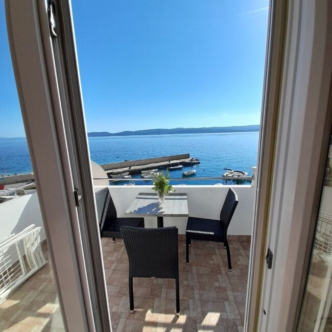 Apartament 4