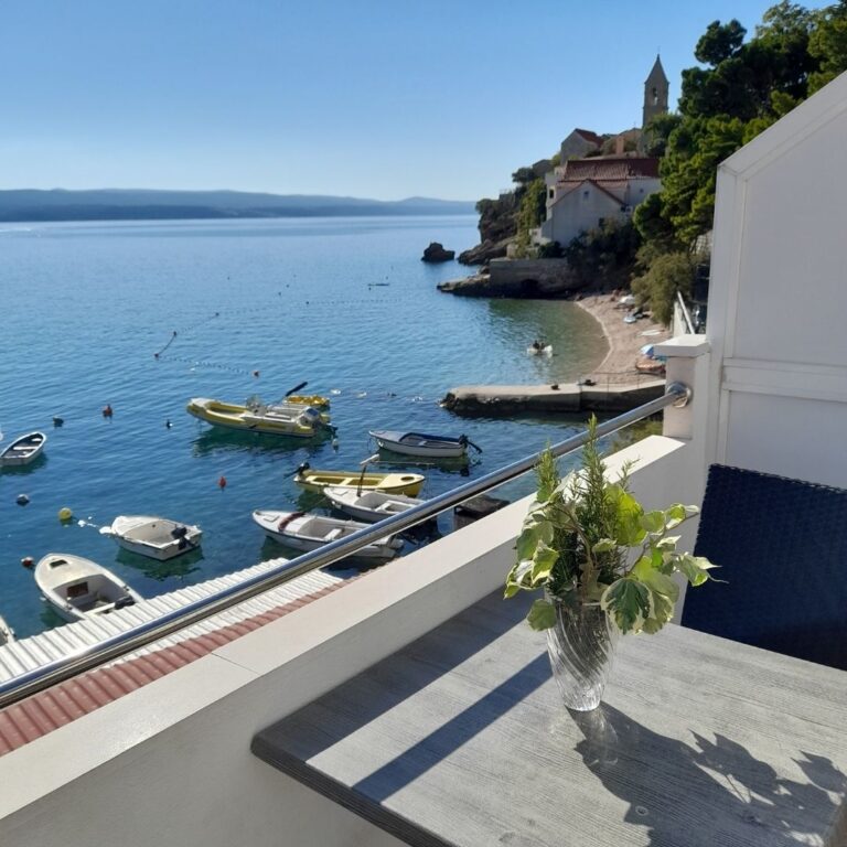 Apartament 4 (2.)