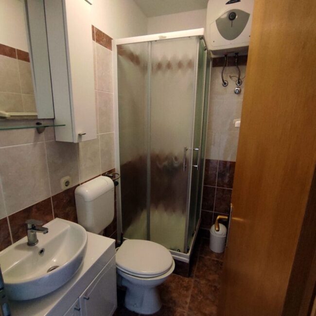 Apartament 4