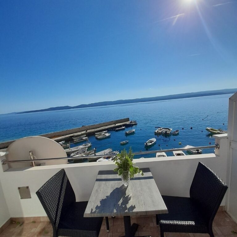 Apartament 4
