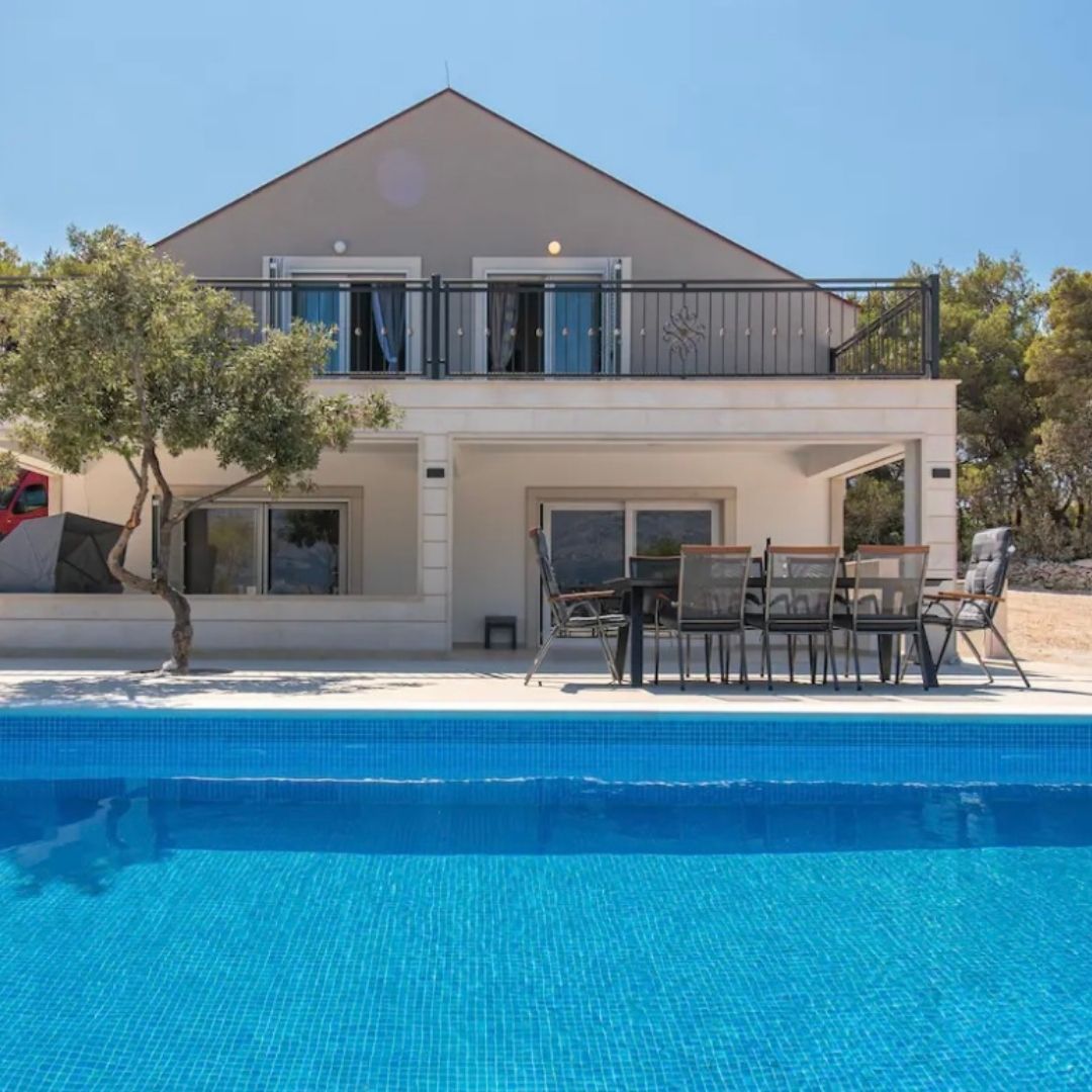 Villa_Dean_willa_z_basenem_dla_6_osób_Povlja_wyspa_Brač (15)