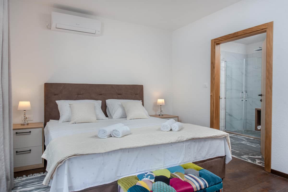 Villa_Dean_willa_z_basenem_dla_6_osób_Povlja_wyspa_Brač (29)