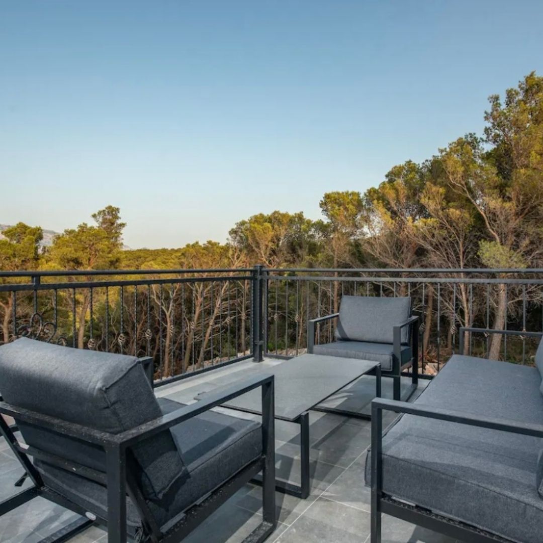 Villa_Dean_willa_z_basenem_dla_6_osób_Povlja_wyspa_Brač (3)