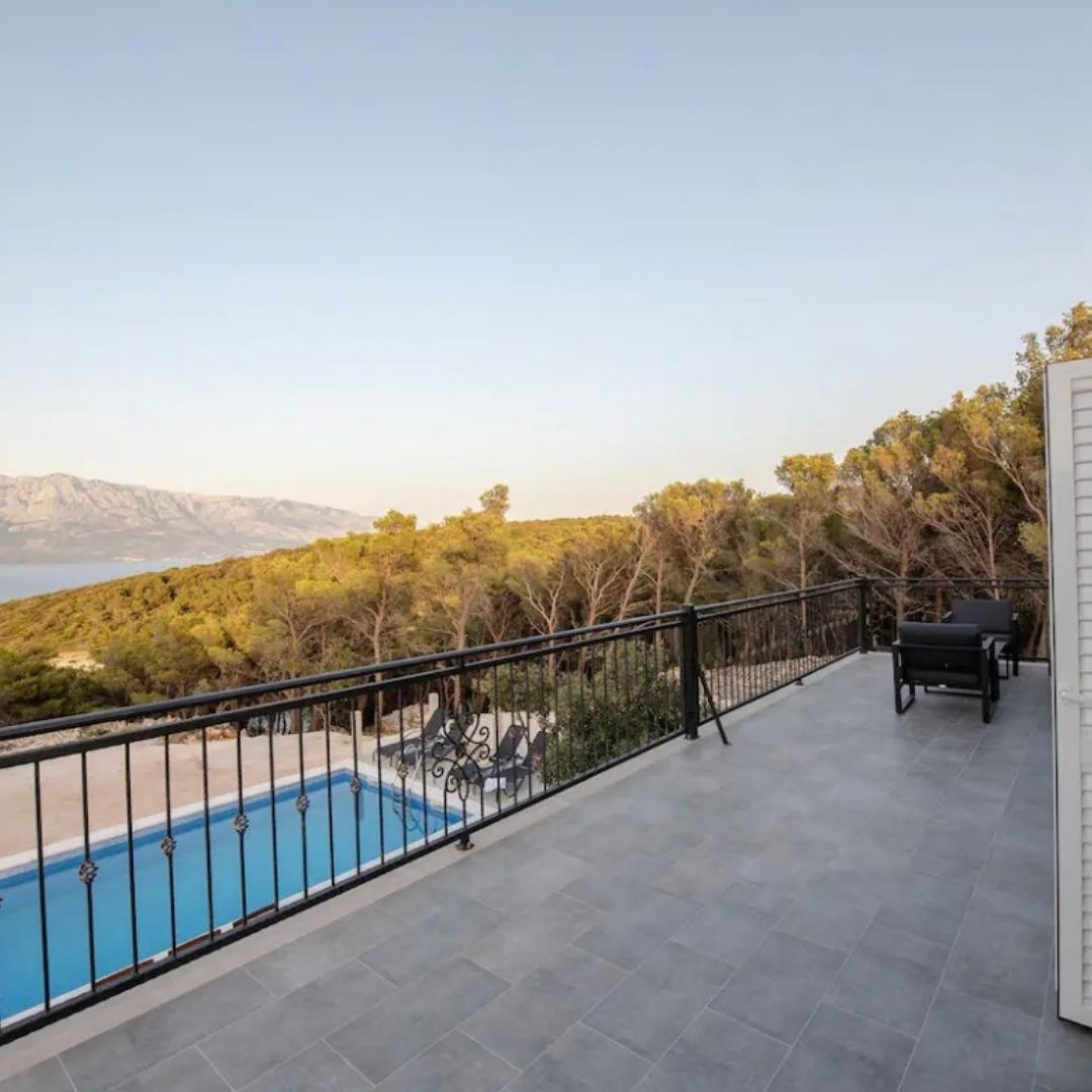 Villa_Dean_willa_z_basenem_dla_6_osób_Povlja_wyspa_Brač (5)