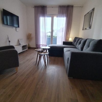 baska-voda_apartament-6-osobowy_salon-1